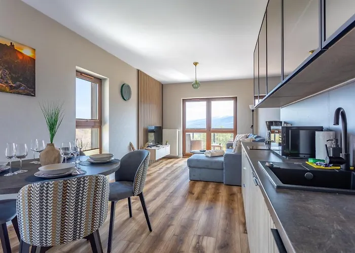 Park C9-z Dostepem Do Basenu, Sauny, Jacuzzi, Silowni