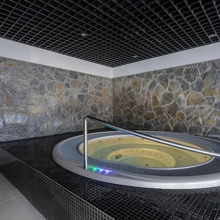 Park C9-z Dostepem Do Basenu, Sauny, Jacuzzi, Silowni Apartmán *