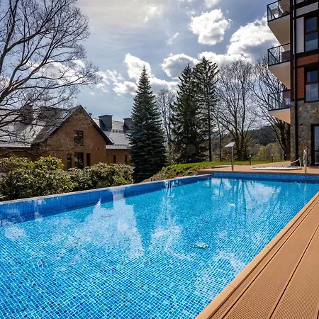 Park C9-z Dostepem Do Basenu, Sauny, Jacuzzi, Silowni